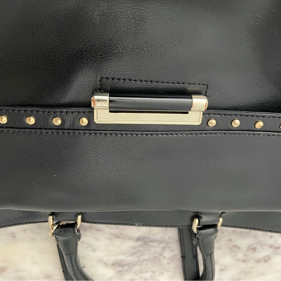 DVF Handbag - Picture 3 of 6